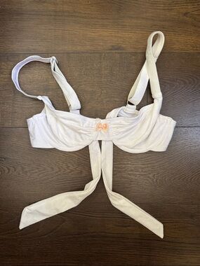 Tie-Front Balconette Swim Top Cream with Peach Bow